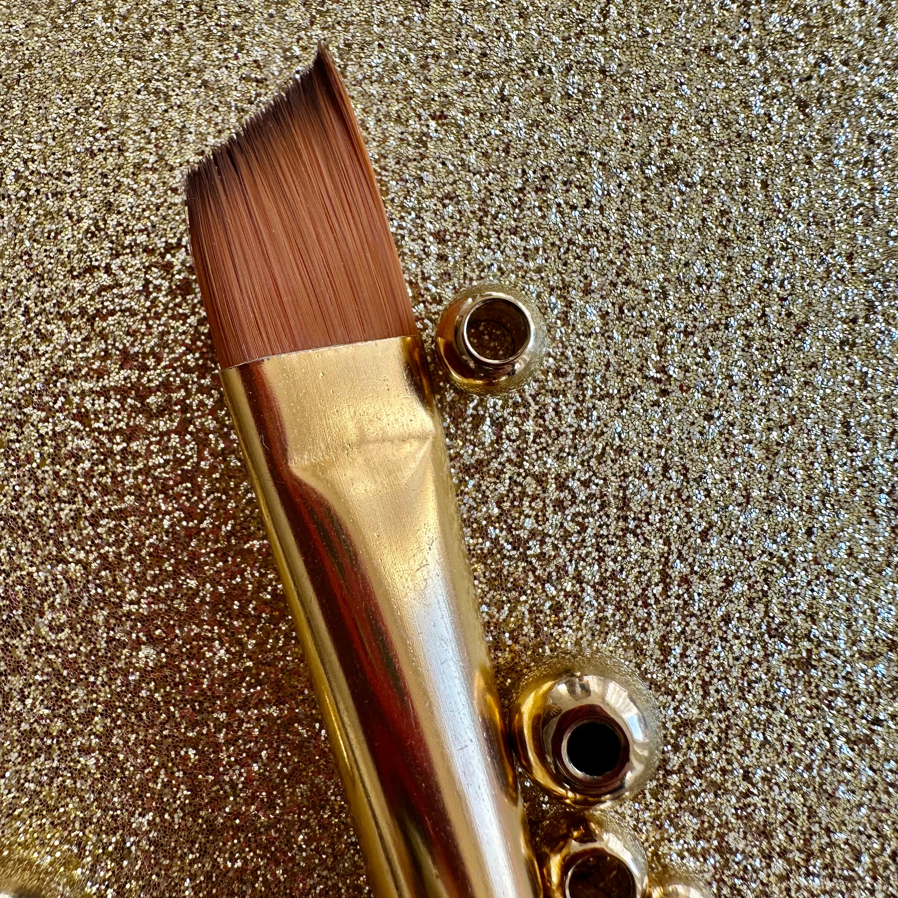 No.8 Angular Brush : Gold Glow Collection | Synthetic Hair | Vegan