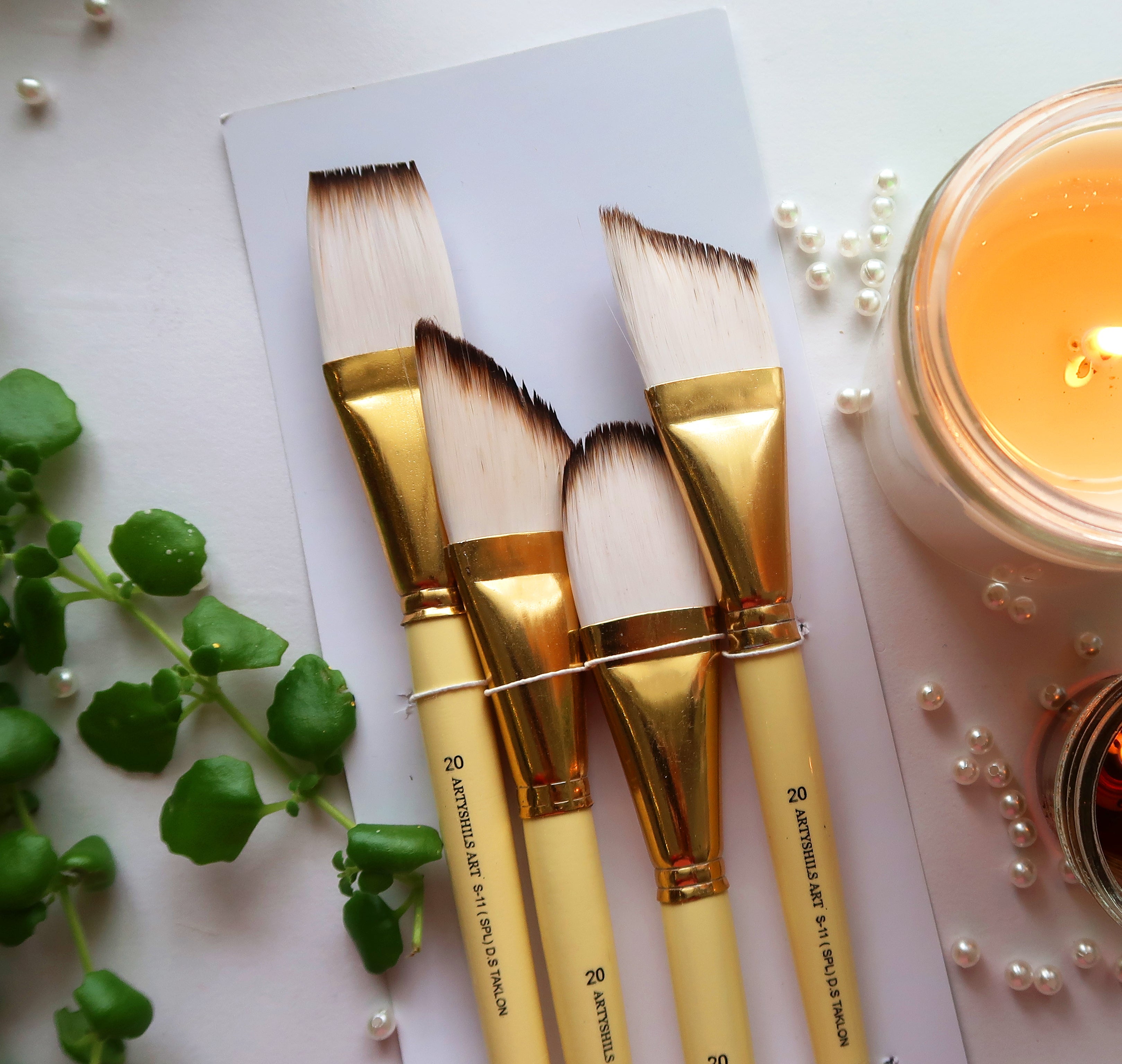 * VERSION 4 * Mix PLUS SIZE synthetic hair brushes for painting