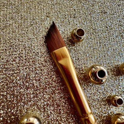 No.4 Angular Brush : Gold Glow Collection | Synthetic Hair | Vegan