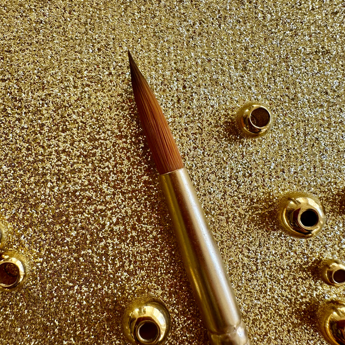 No.10 Round Brush : Gold Glow Collection | Synthetic Hair | Vegan