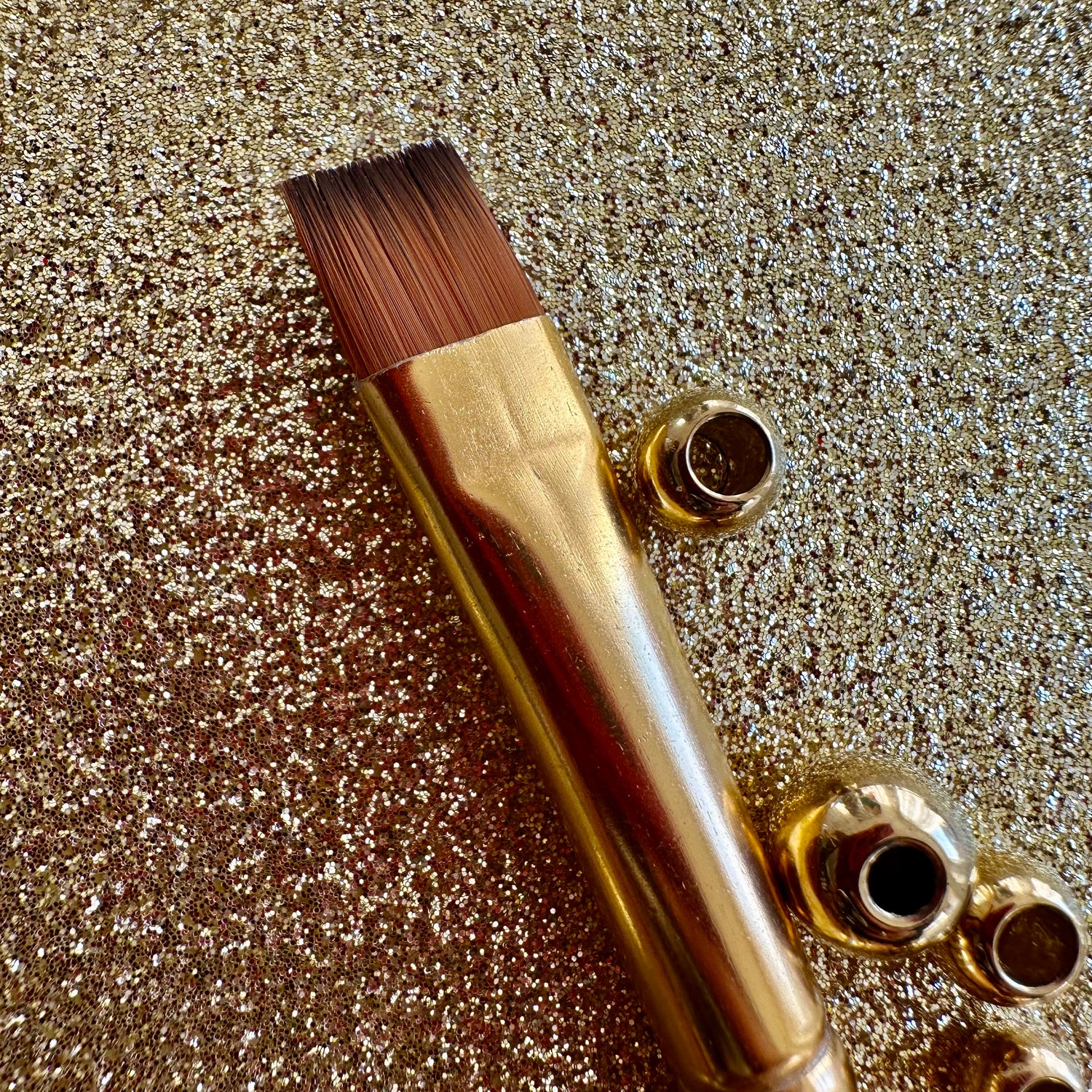 No.6 Chisel Blender Brush : Gold Glow Collection | Synthetic Hair | Vegan