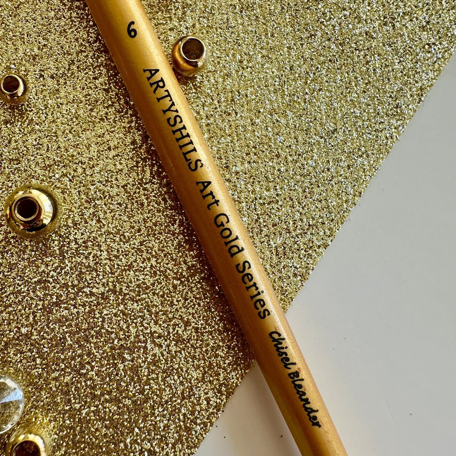 No.6 Chisel Blender Brush : Gold Glow Collection | Synthetic Hair | Vegan