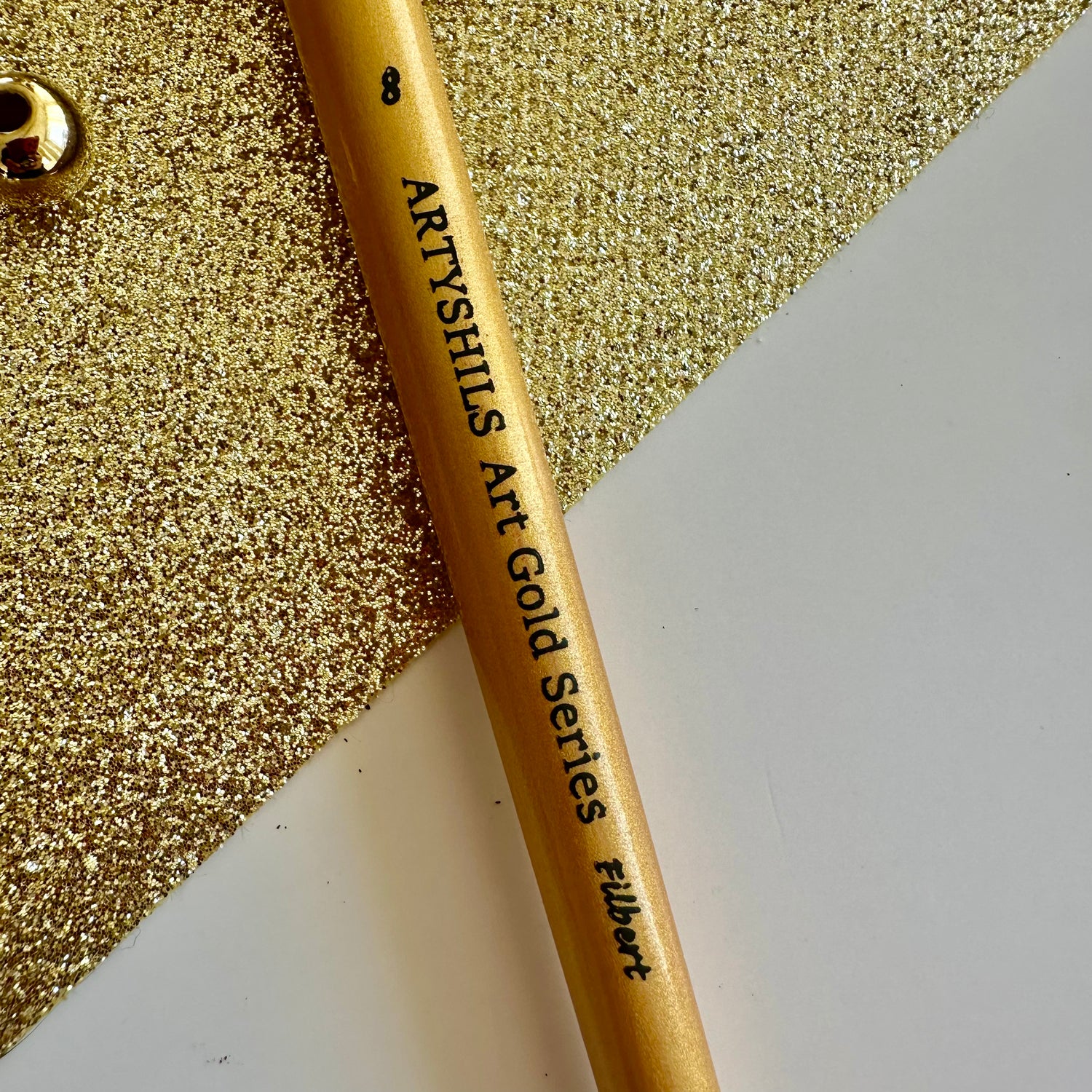 No.8 Filbert Hair Brush : Gold Glow Collection | Synthetic Hair | Vegan