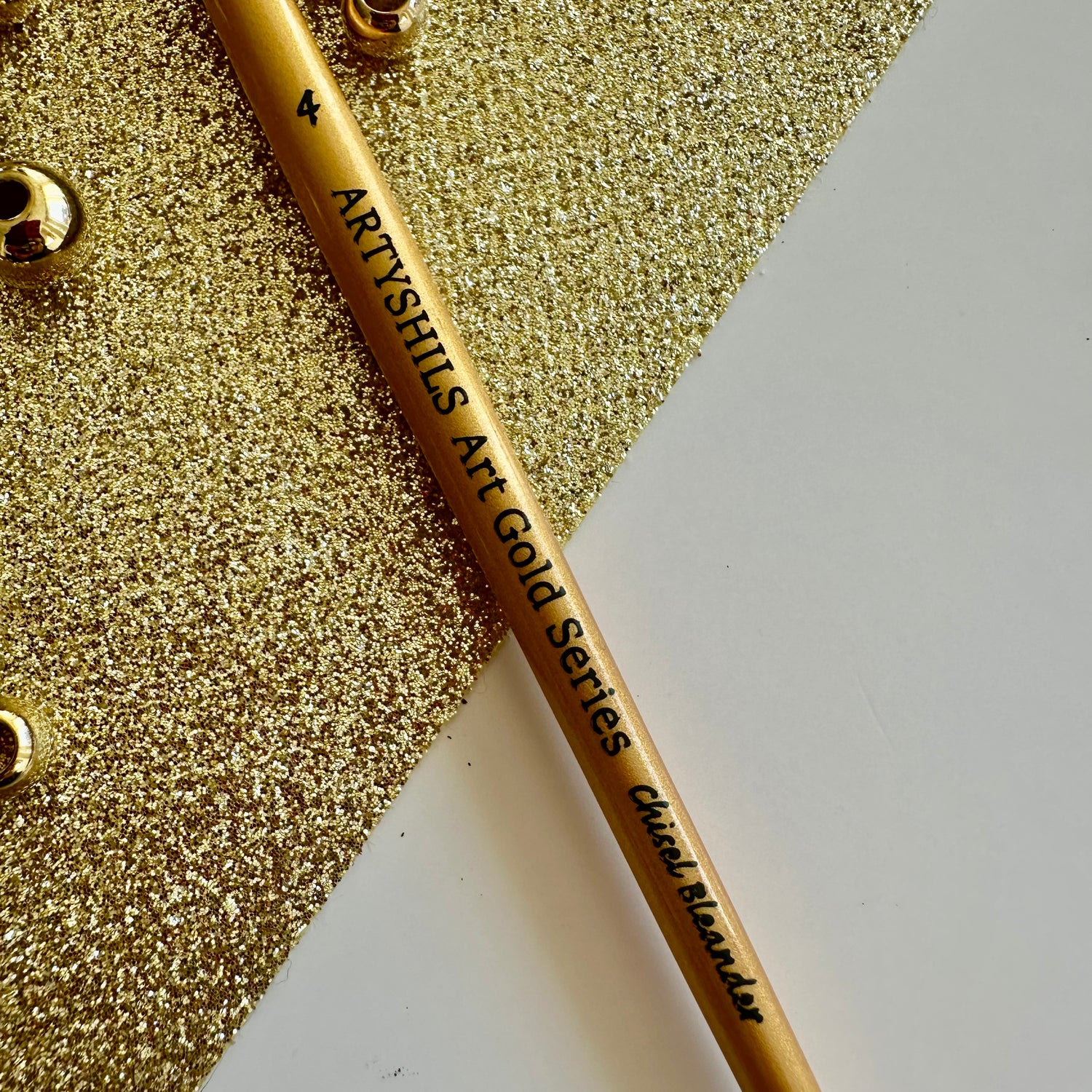 No.4 Chisel Blender Brush : Gold Glow Collection | Synthetic Hair | Vegan