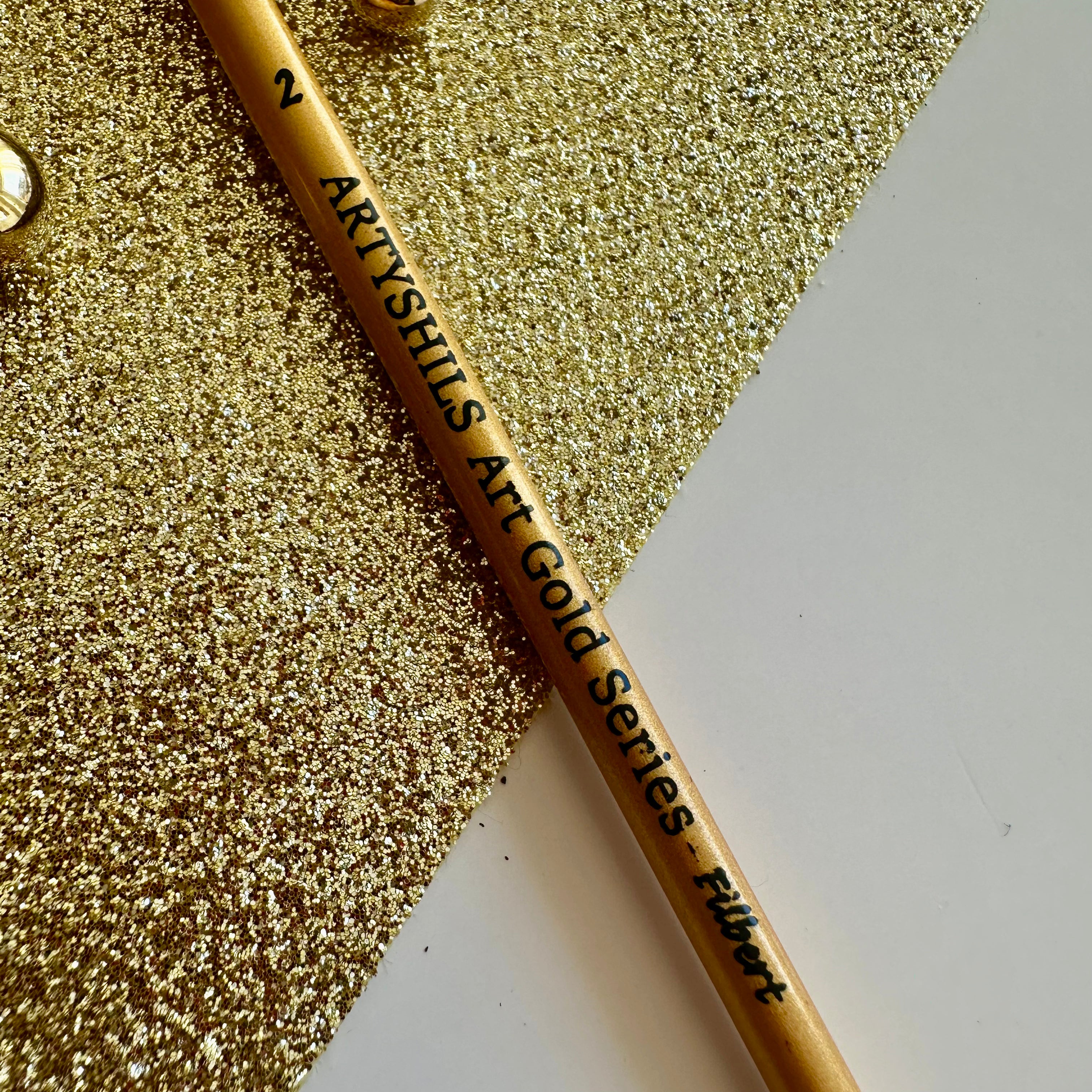 No.2 Filbert hair Brush : Gold Glow Collection | Synthetic Hair | Vegan