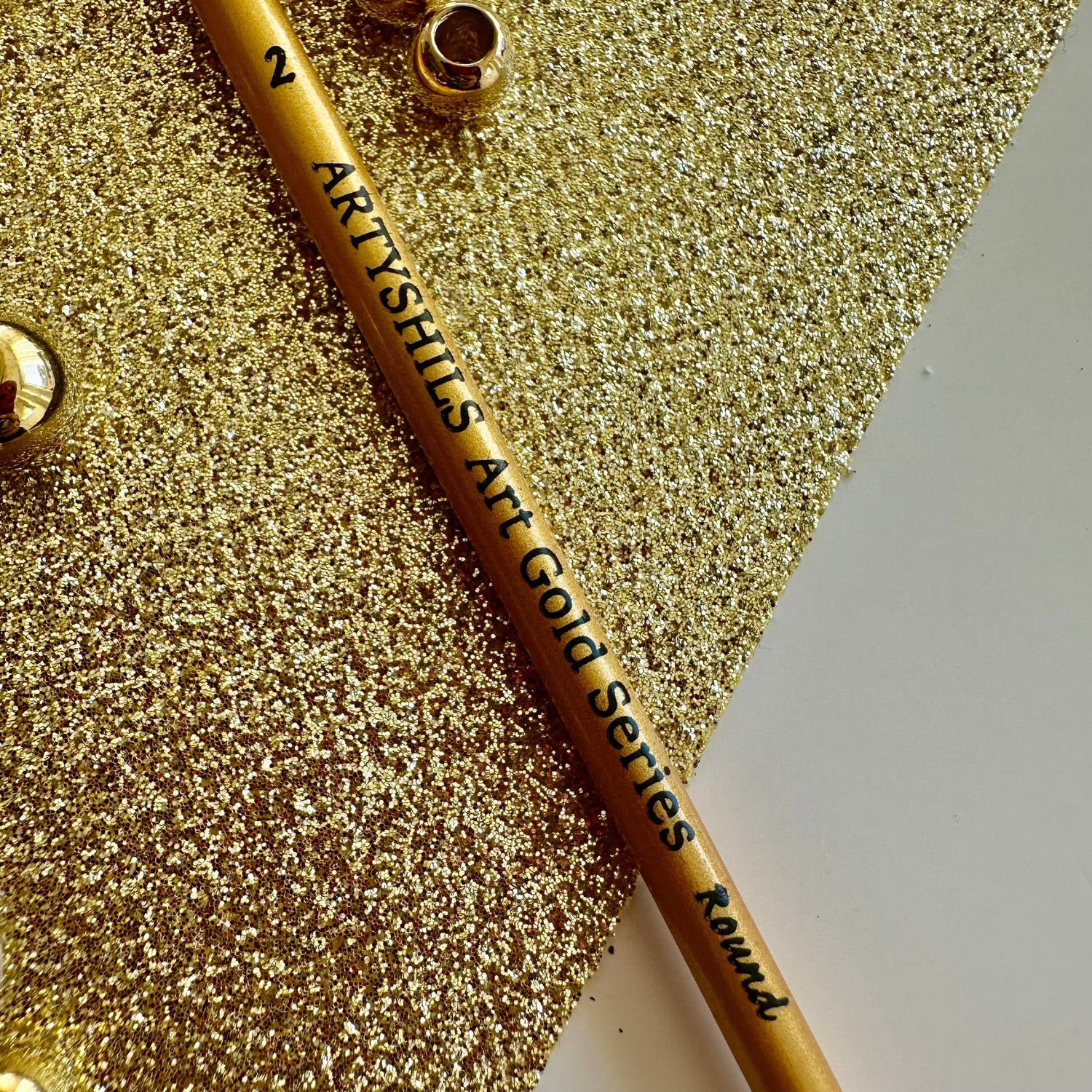 No.2 Round Brush : Gold Glow Collection | Synthetic Hair | Vegan